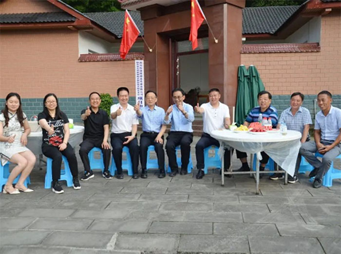 中國三農(nóng)產(chǎn)業(yè)發(fā)展研究院專家組蒞臨觀宇集團調研指導工作